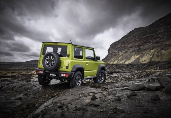 Suzuki Jimny сохранит внедорожные способности и малогабаритные размеры